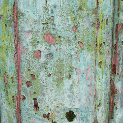 More (una)peeling
              paint